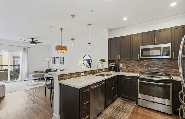 Building Photo - 24545 Town Center Dr