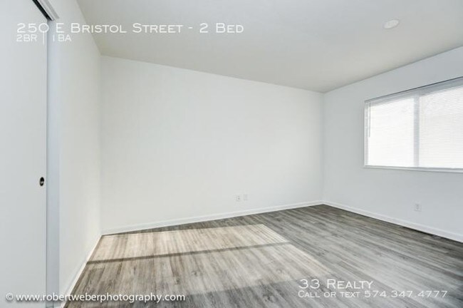 Building Photo - 2 bedroom in Elkhart IN 46514