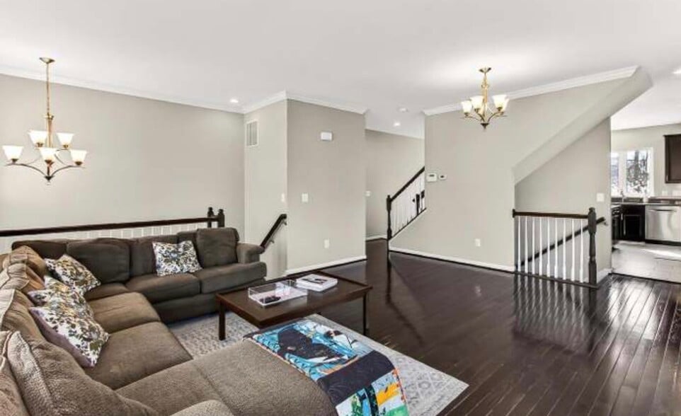 Building Photo - 43473 Hopestone Ter