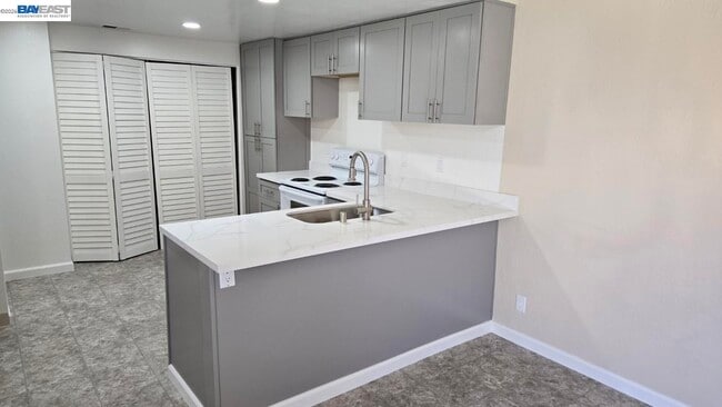 Building Photo - 39623 Embarcadero Terrace