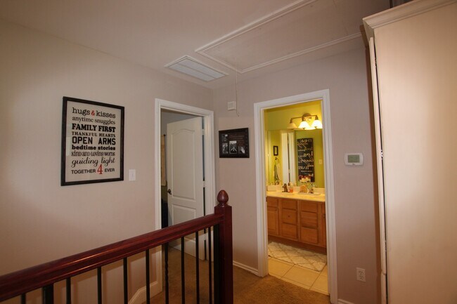 Building Photo - Lease Takeover Opportunity Available: Stun...