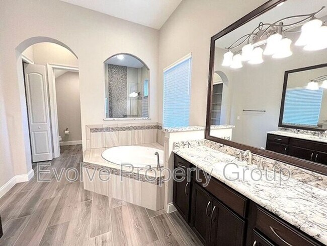 Building Photo - 15 Sandpiper Ln