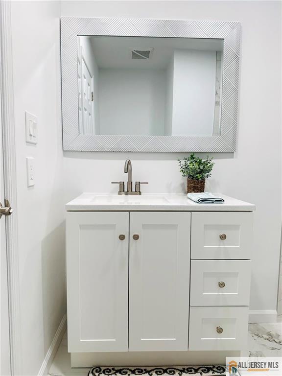 Building Photo - 16 Gerard Pl