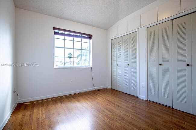 Building Photo - 16227 SW 139th Ct