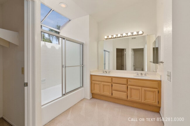 Building Photo - 8418 Calderon Ct