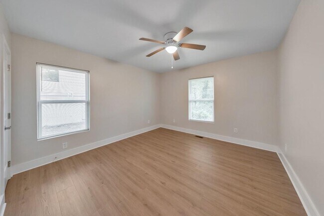Building Photo - 1346 Wichita Dr SW