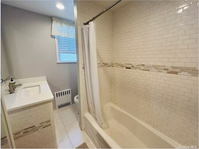 Building Photo - 3-28 B 147 St