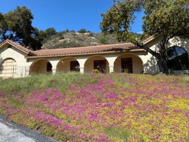 Building Photo - San Benancio Home