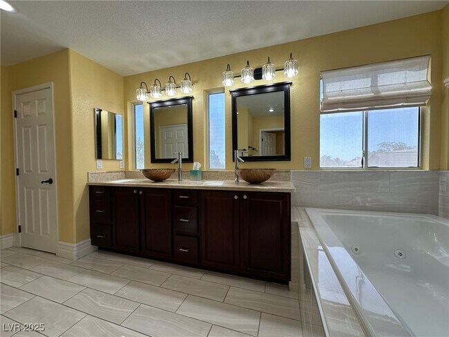 Building Photo - 7944 Quail Harbor St