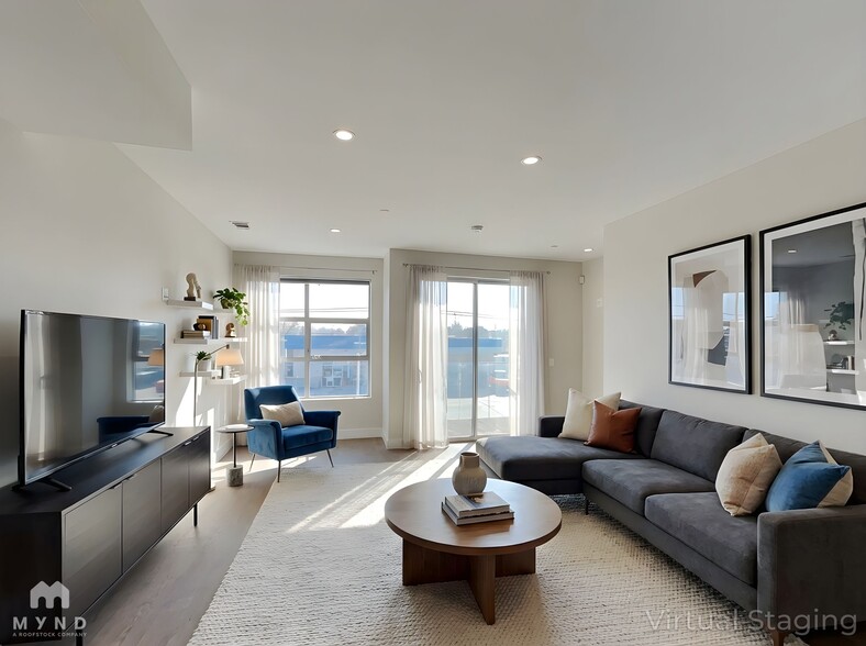 Building Photo - 3103 35th Ave