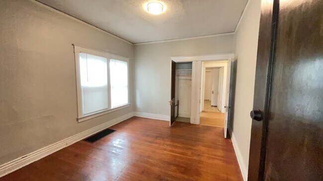 Building Photo - 3BR/1BA House