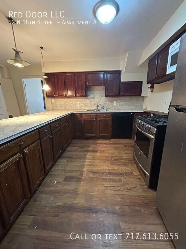 Building Photo - 52 N 18th St