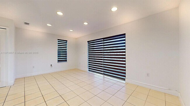 Building Photo - 12819 SW 31st Ct