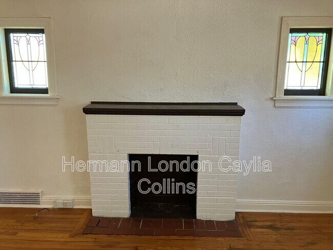 Building Photo - 241 Henquin Dr