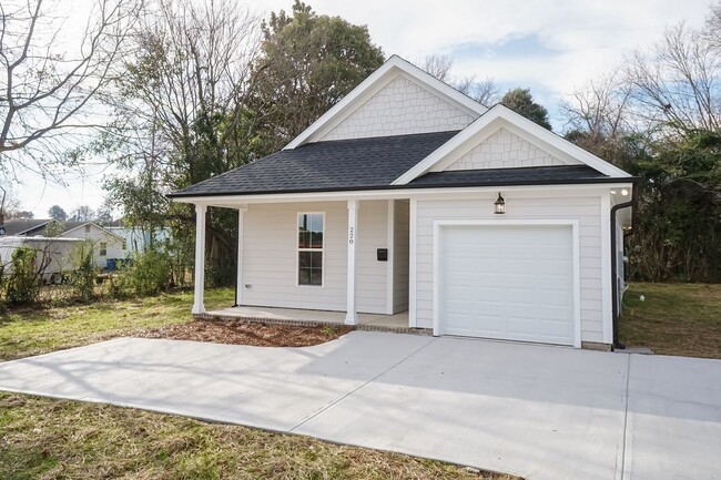 Building Photo - Brand New Three Bedroom Home!