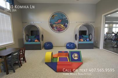 Building Photo - 9451 Komika Ln