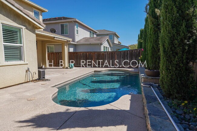 Building Photo - River Islands Living: Modern 4-Bedroom Hom...