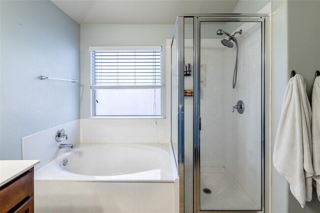 Building Photo - 1310 Sunny Meadows Loop