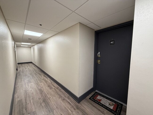 Building Photo - Pensacola Beach - Tristian Towers - 2 bedroom, 2 bathroom - Community Pool & Water views