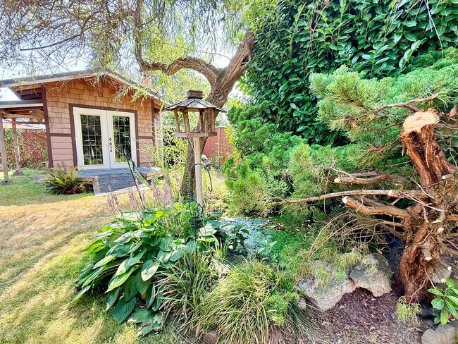 Building Photo - Updated 3BR Rambler | RV/Boat Parking | Gardener’s Backyard