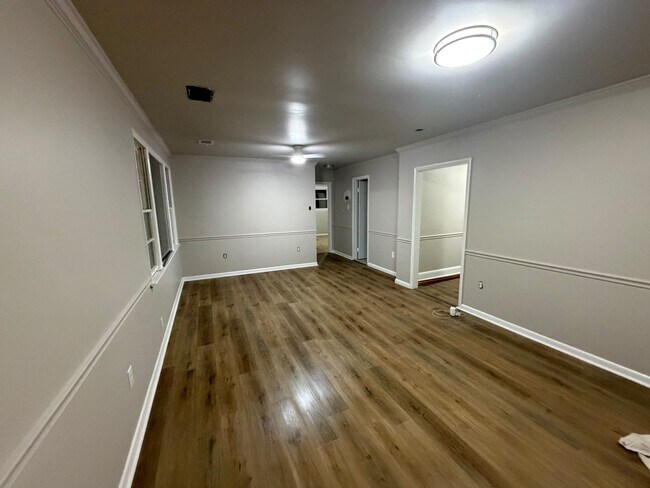 Building Photo - 5903 Temple Hill Rd