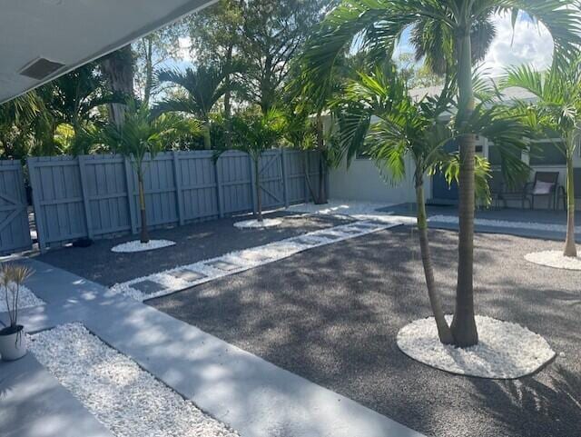 Building Photo - 265 NW 32nd St