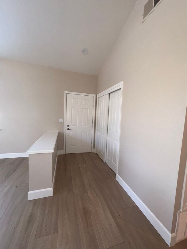 Building Photo - 798 Shannon Dr
