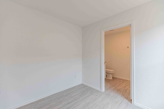 Building Photo - 4271 Thalweg Way