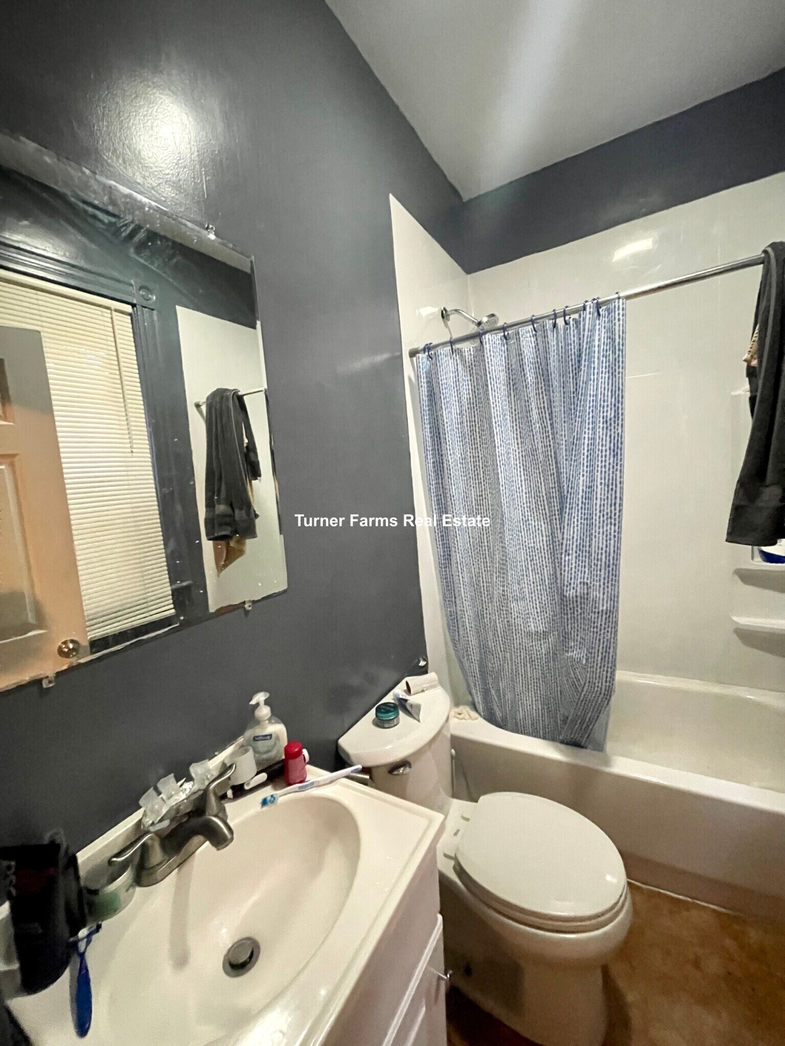 Building Photo - 34 Cherokee St