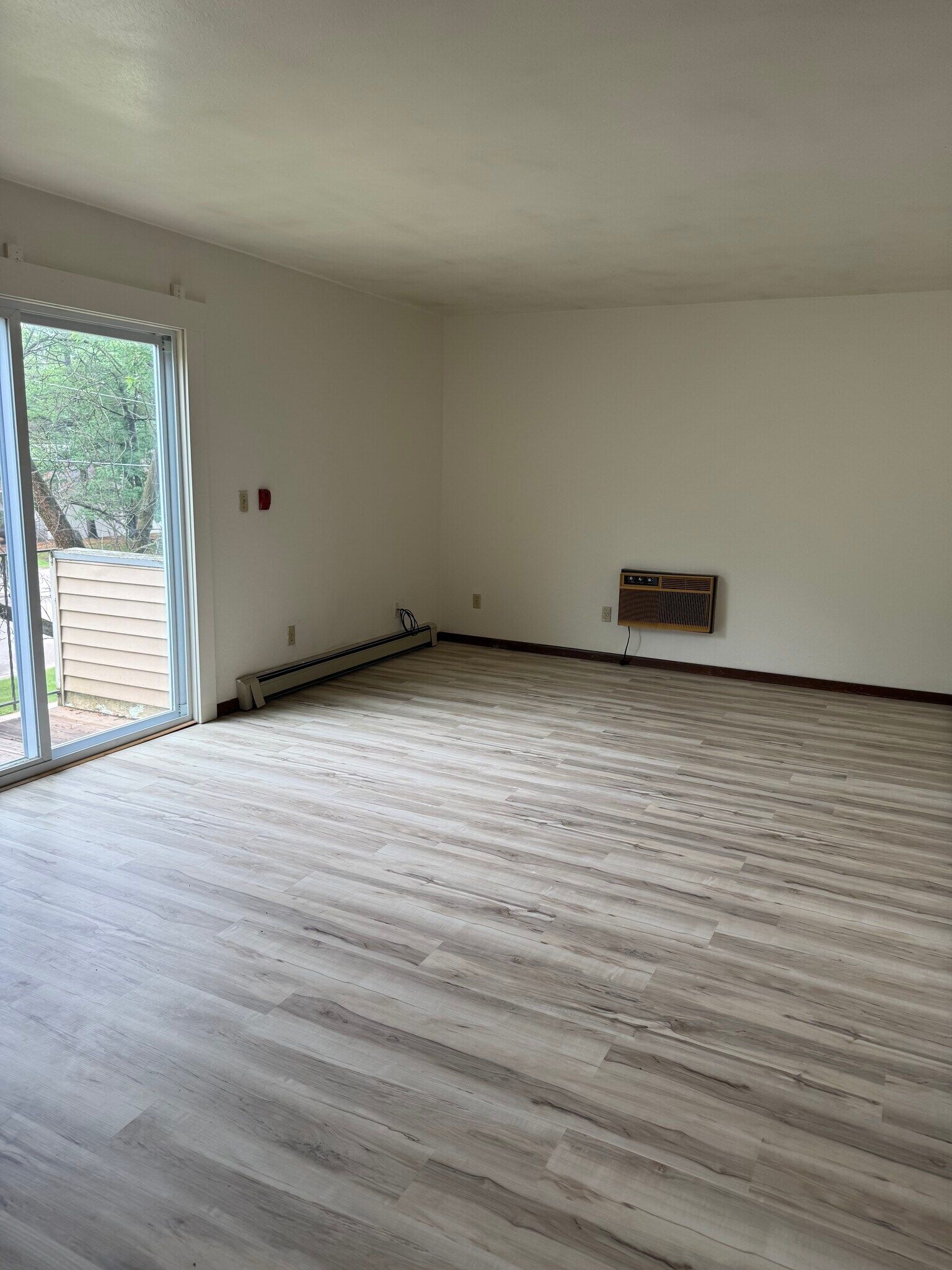 Building Photo - 1320 23rd Ave S