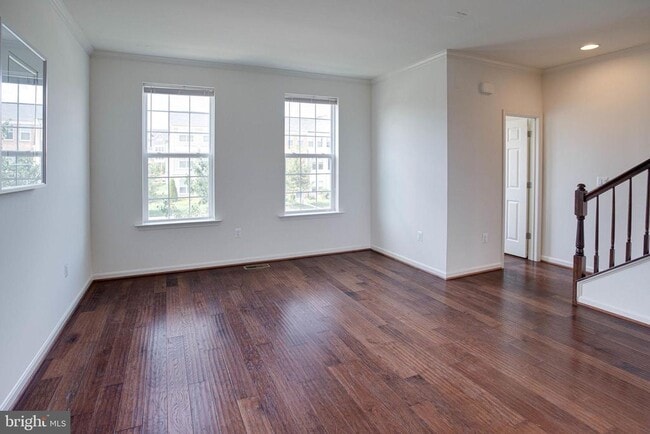 Building Photo - 25636 Pleasant Valley Rd