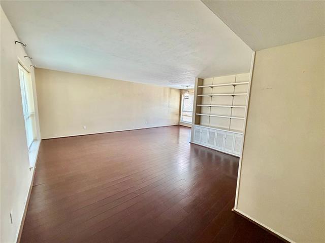 Building Photo - 4933 Skillman St