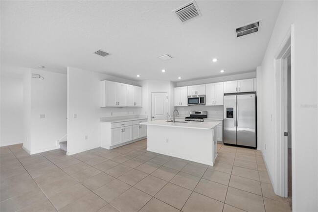 Building Photo - 5913 Laurelcrest Gln
