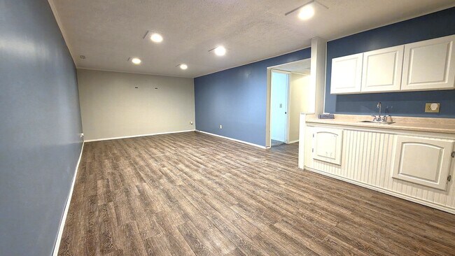 Building Photo - 4470 18th St