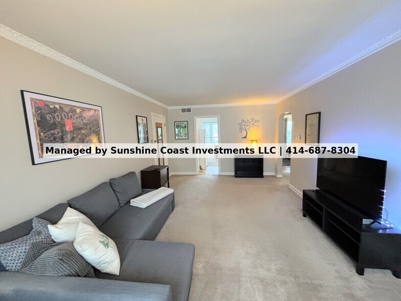 Building Photo - 8505 W Center St