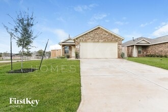 Building Photo - 375 Jewett Meadow Dr