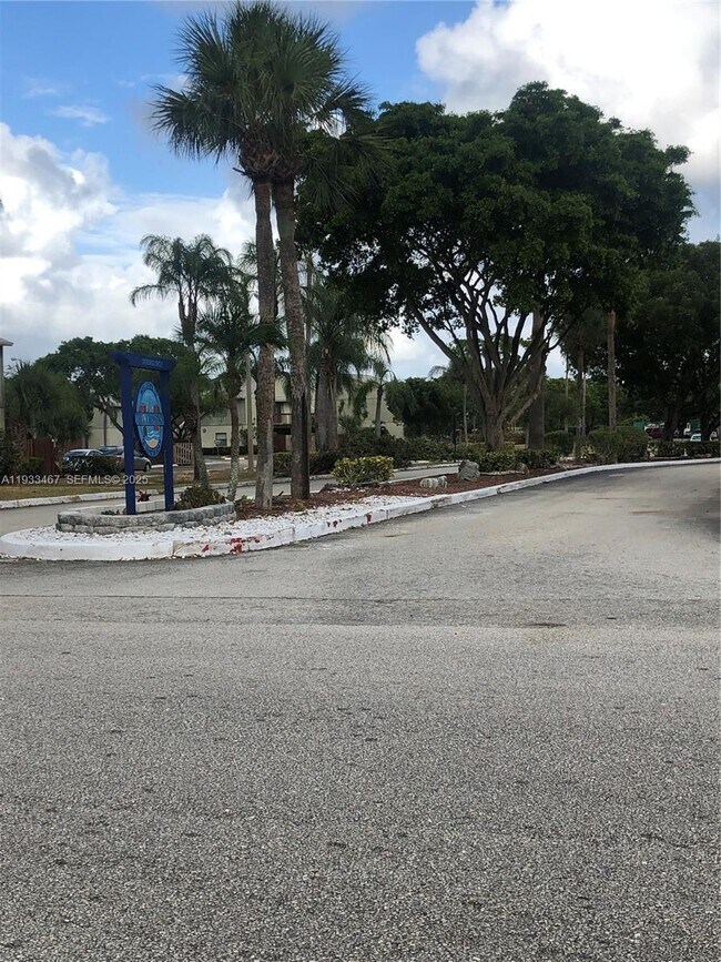 Building Photo - 31 Crossings Cir