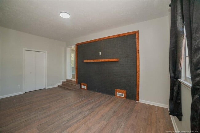 Building Photo - 5512 Lariat Ct