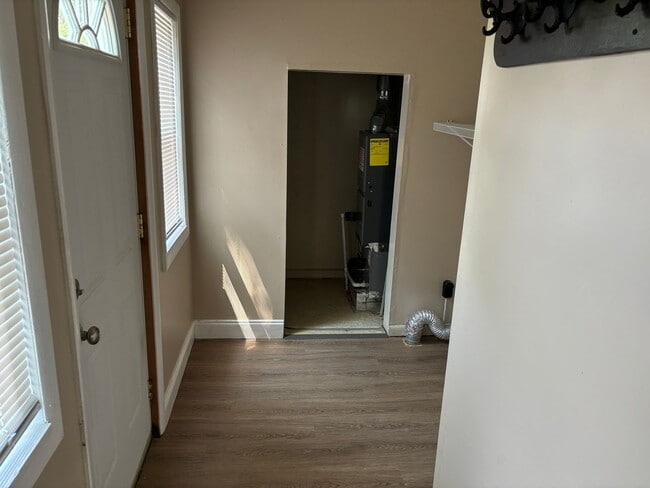 Building Photo - Two Bedroom Home downtown Corbin, KY