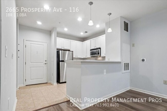 Building Photo - 2665 Prosperity Ave
