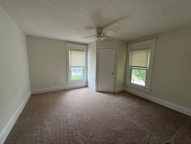 Building Photo - 2346 Coyner Ave