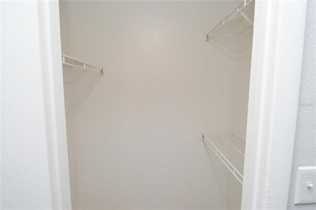 Building Photo - 8722 Mallard Reserve Dr