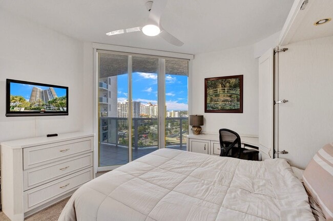 Building Photo - 3100 N Ocean Blvd