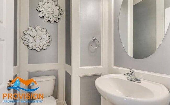 Building Photo - 7802 Five Oaks Ct