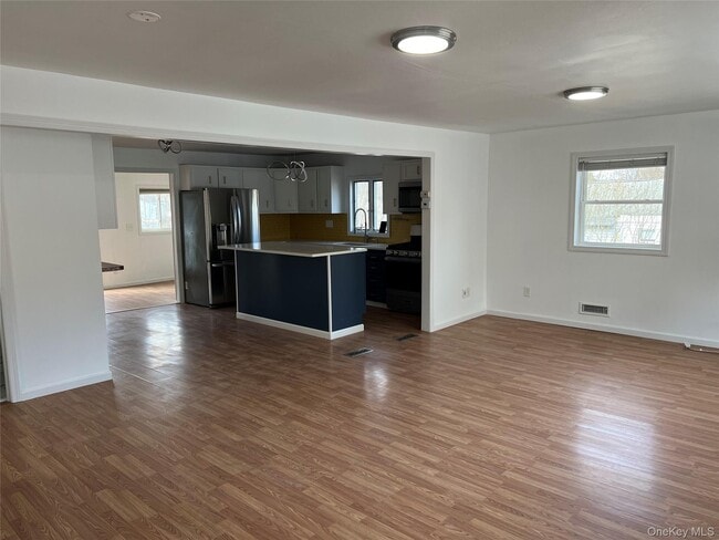 Building Photo - 806 Berkshire Rd