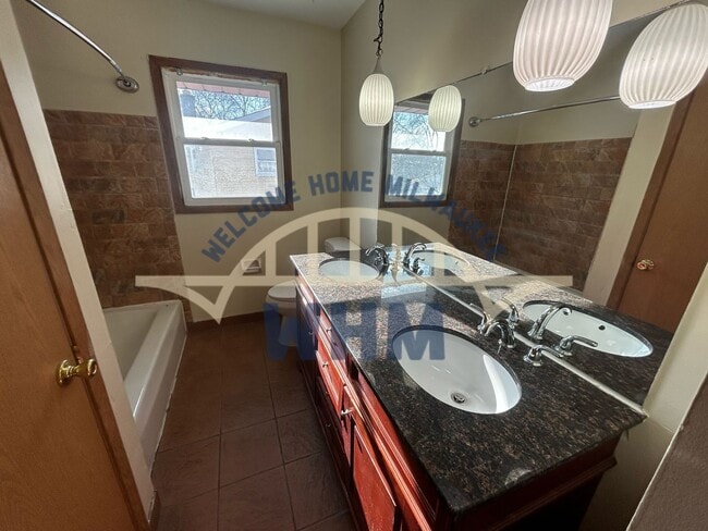 Building Photo - 6580 N 73rd St