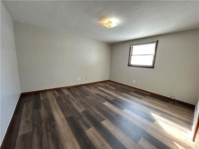 Building Photo - 98 View St