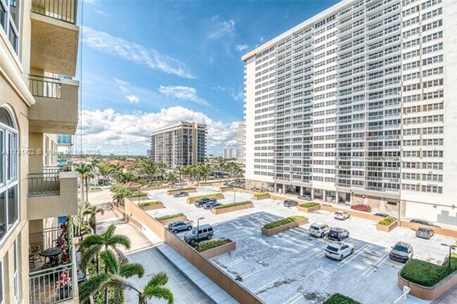Building Photo - 2080 S Ocean Dr