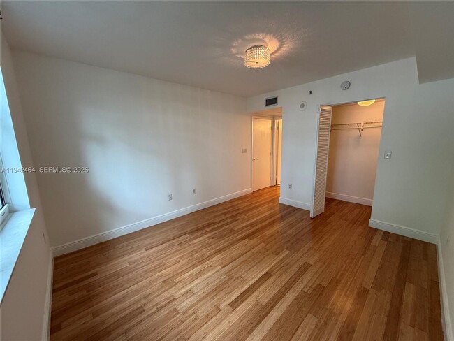 Building Photo - 31 SE 5th St