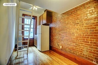 Building Photo - 104 W 80th St